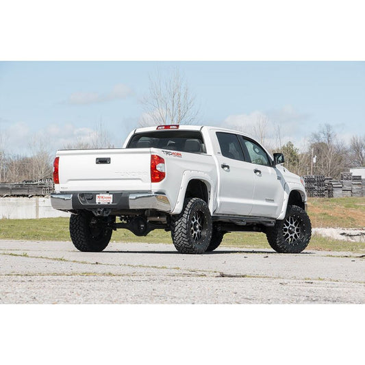 Rough Country M1 Struts w/M1 Rear Shocks 6 Inch Lift Kit I 75240