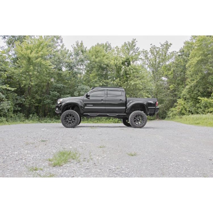 Rough Country M1 Struts w/M1 Rear Shocks 6 Inch Lift Kit I 74740