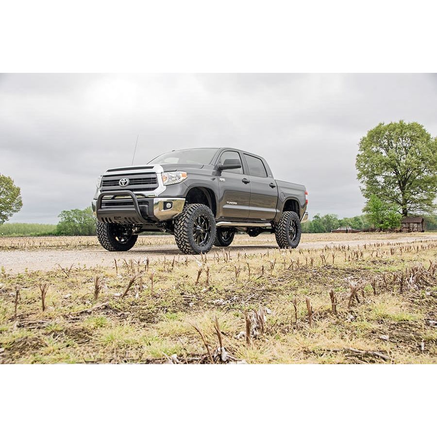 Rough Country M1 Struts w/M1 Rear Shocks 6 Inch Lift Kit I 75440