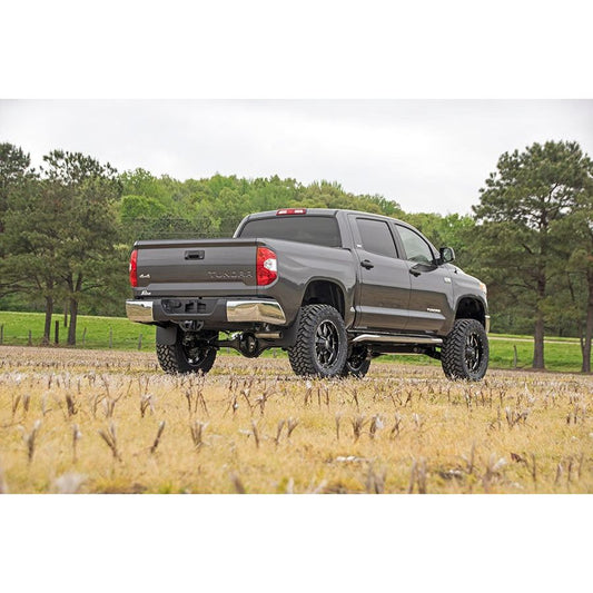 Rough Country M1 Struts w/M1 Rear Shocks 6 Inch Lift Kit I 75440