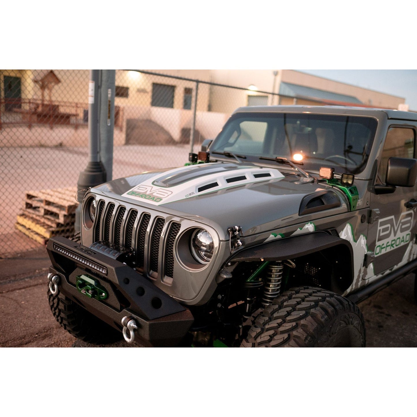 DV8 Off-Road 2018-2024 Jeep JL & 2020-2024 Jeep JT Heat Dispersion Hood C3| HDMBJL-01